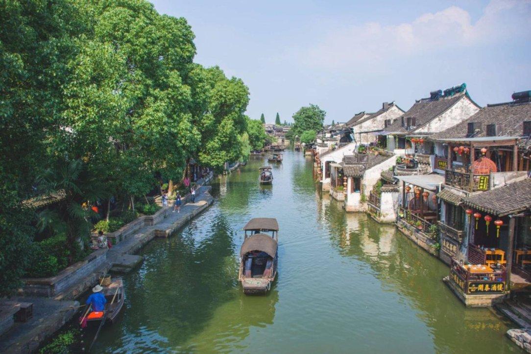 逃离地下古寺庙